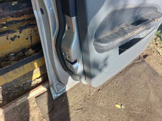 bontott FORD FOCUS II Bal első Ajtó (Részeivel)