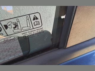 bontott FORD FOCUS II Bal első Ajtó (Részeivel)