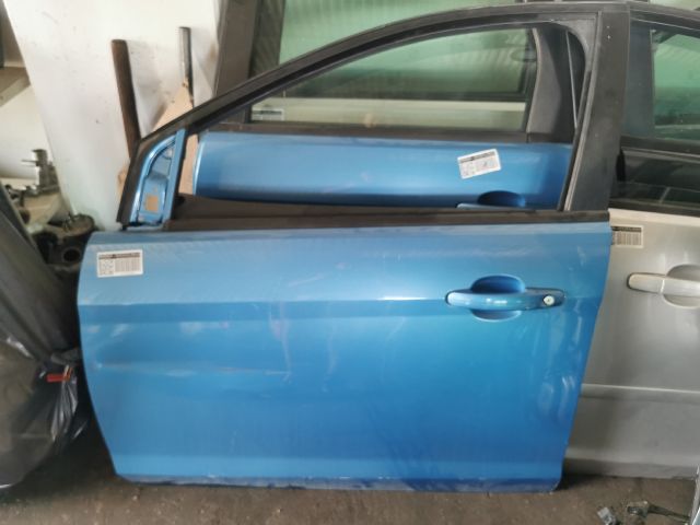 bontott FORD FOCUS II Bal első Ajtó (Üres lemez)