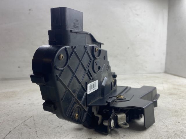 bontott FORD FOCUS II Bal első Ajtózár