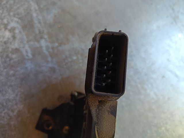 bontott FORD FOCUS II Bal első Ajtózár