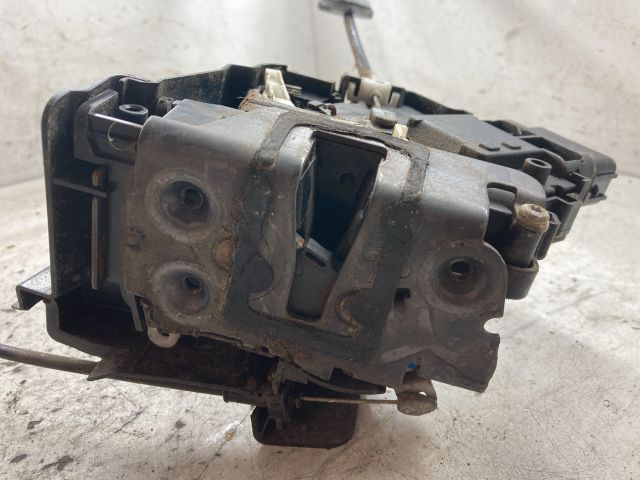 bontott FORD FOCUS II Bal első Ajtózár