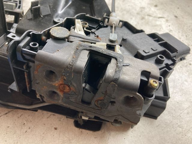 bontott FORD FOCUS II Bal első Ajtózár