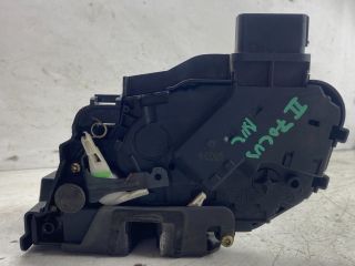 bontott FORD FOCUS II Bal első Ajtózár