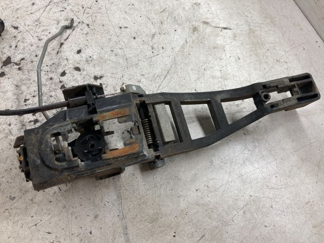 bontott FORD FOCUS II Bal első Ajtózár