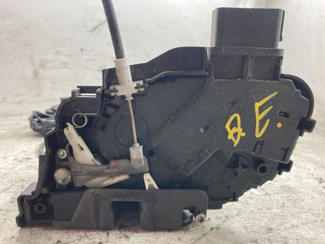 bontott FORD FOCUS II Bal első Ajtózár