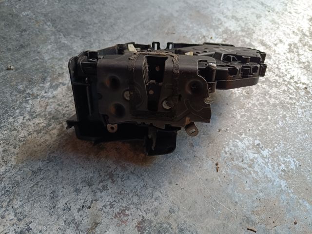 bontott FORD FOCUS II Bal első Ajtózár