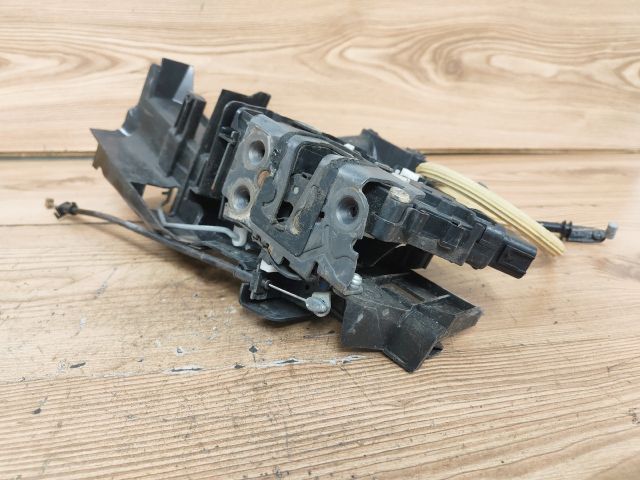 bontott FORD FOCUS II Bal első Ajtózár