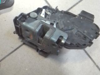 bontott FORD FOCUS II Bal első Ajtózár