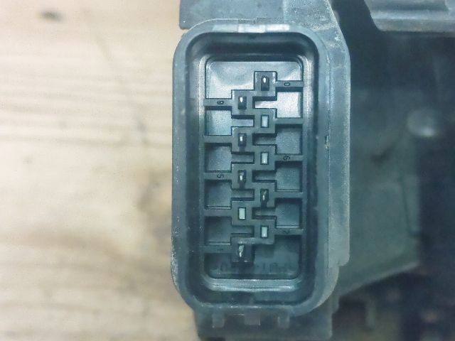 bontott FORD FOCUS II Bal első Ajtózár