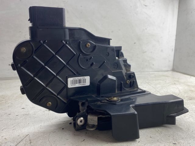 bontott FORD FOCUS II Bal első Ajtózár