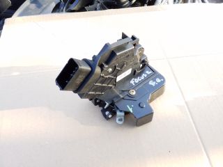 bontott FORD FOCUS II Bal első Ajtózár