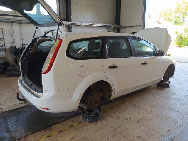 bontott FORD FOCUS II Bal első Belső Küszöb Burkolat