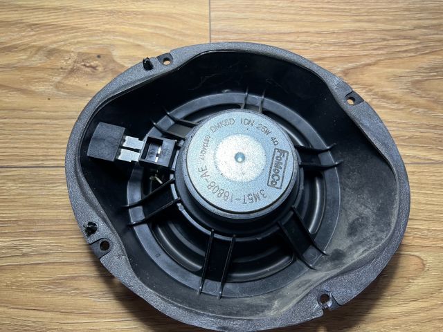 bontott FORD FOCUS II Bal első Hangszóró