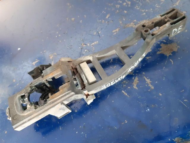 bontott FORD FOCUS II Bal első Külső Kilincs