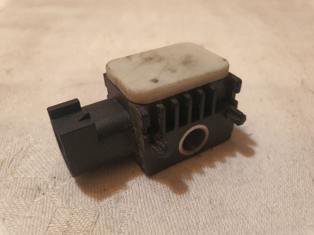 bontott FORD FOCUS II Bal első Oldal Ütközés Érzékelő