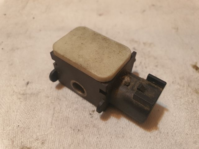 bontott FORD FOCUS II Bal első Oldal Ütközés Érzékelő