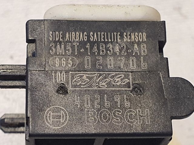 bontott FORD FOCUS II Bal első Oldal Ütközés Érzékelő