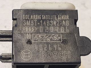 bontott FORD FOCUS II Bal első Oldal Ütközés Érzékelő