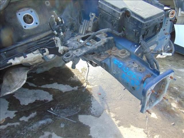 bontott FORD FOCUS II Bal első Ütközéscsillapító