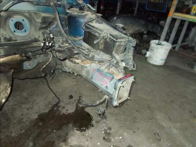 bontott FORD FOCUS II Bal első Ütközéscsillapító