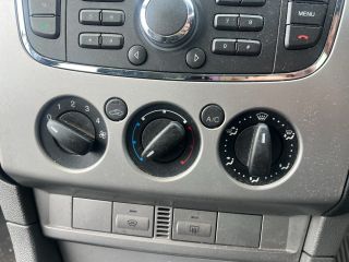 bontott FORD FOCUS II Bal első Zsanér