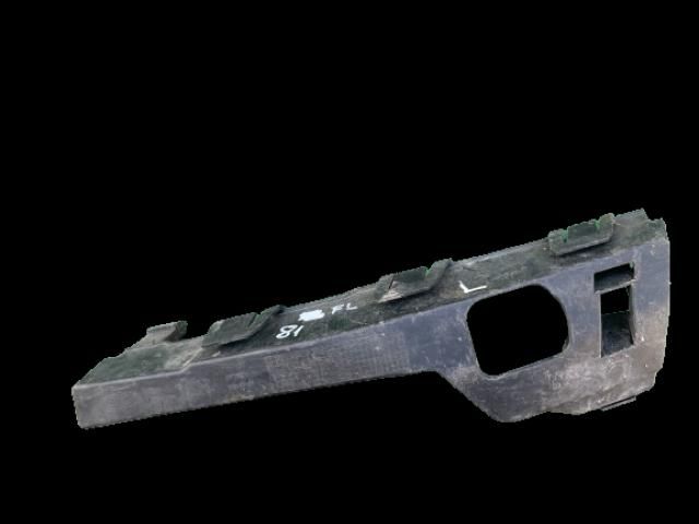 bontott FORD FOCUS II Bal Fényszóró Tartó