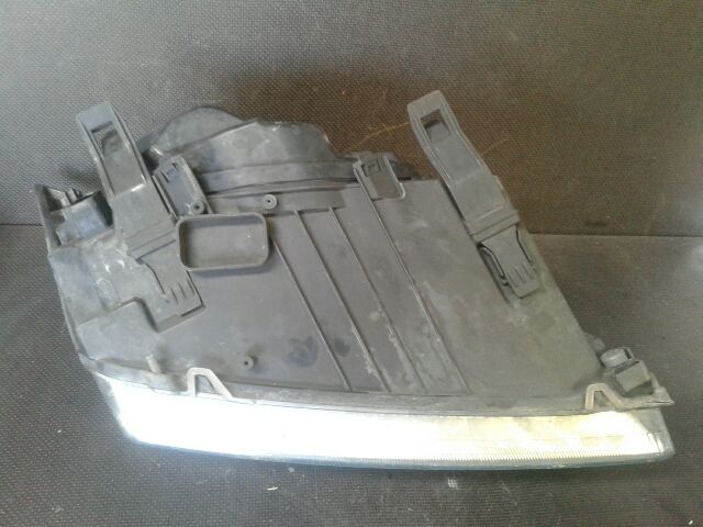 bontott FORD FOCUS II Bal Fényszóró