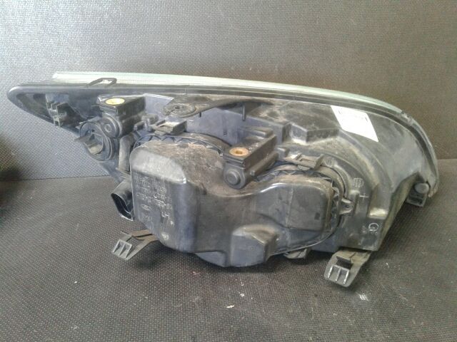 bontott FORD FOCUS II Bal Fényszóró