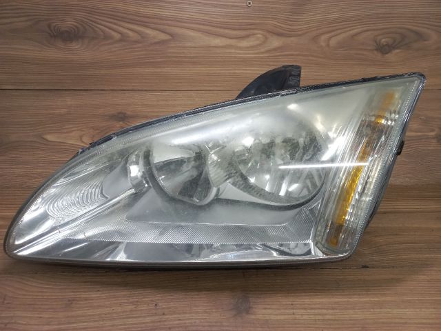 bontott FORD FOCUS II Bal Fényszóró