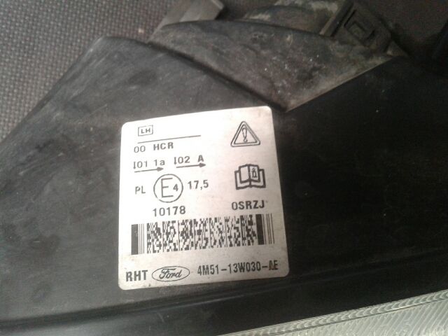 bontott FORD FOCUS II Bal Fényszóró