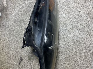 bontott FORD FOCUS II Bal Fényszóró