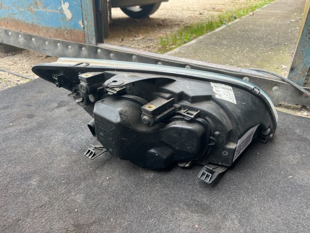 bontott FORD FOCUS II Bal Fényszóró