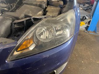 bontott FORD FOCUS II Bal Fényszóró