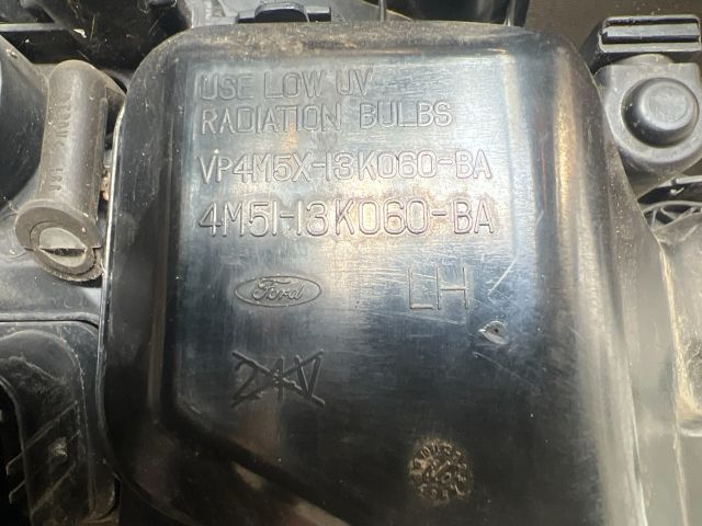 bontott FORD FOCUS II Bal Fényszóró