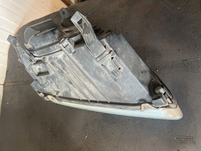 bontott FORD FOCUS II Bal Fényszóró