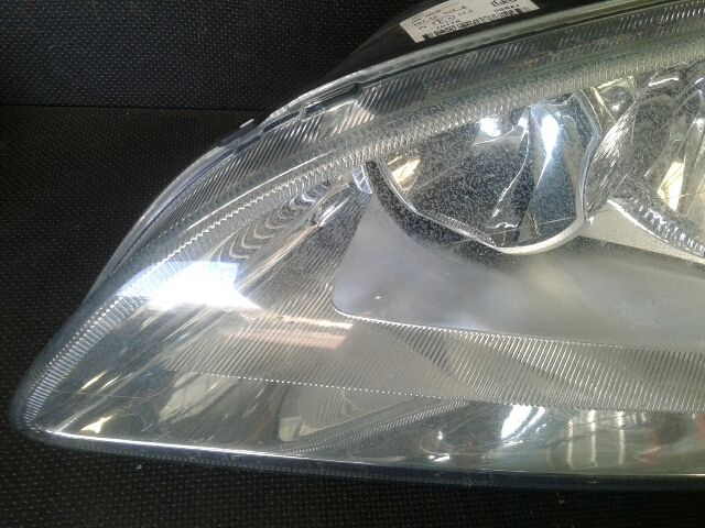 bontott FORD FOCUS II Bal Fényszóró