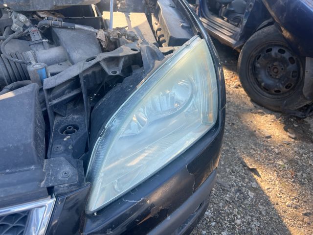 bontott FORD FOCUS II Bal Fényszóró