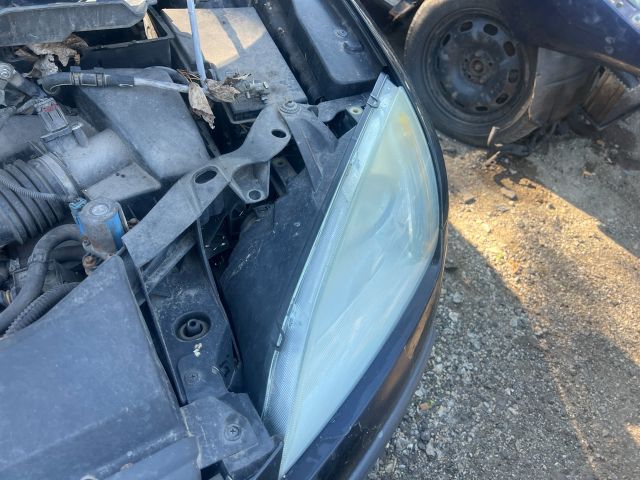 bontott FORD FOCUS II Bal Fényszóró