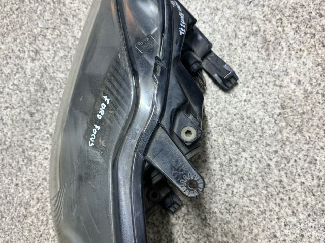 bontott FORD FOCUS II Bal Fényszóró