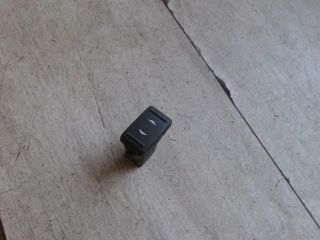 bontott FORD FOCUS II Bal hátsó Ablakemelő Kapcsoló