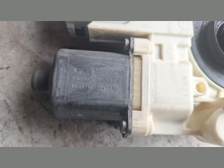 bontott FORD FOCUS II Bal hátsó Ablakemelő Motor