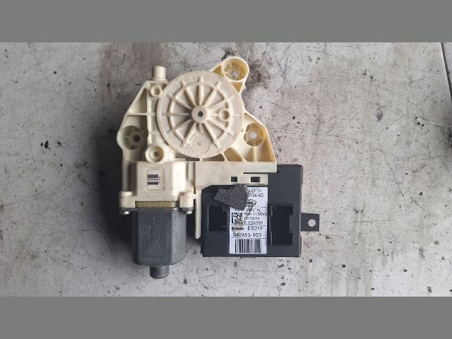 bontott FORD FOCUS II Bal hátsó Ablakemelő Motor