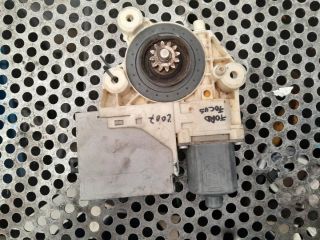 bontott FORD FOCUS II Bal hátsó Ablakemelő Motor