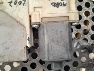 bontott FORD FOCUS II Bal hátsó Ablakemelő Motor