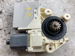 bontott FORD FOCUS II Bal hátsó Ablakemelő Motor