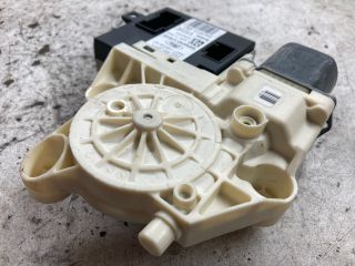 bontott FORD FOCUS II Bal hátsó Ablakemelő Motor