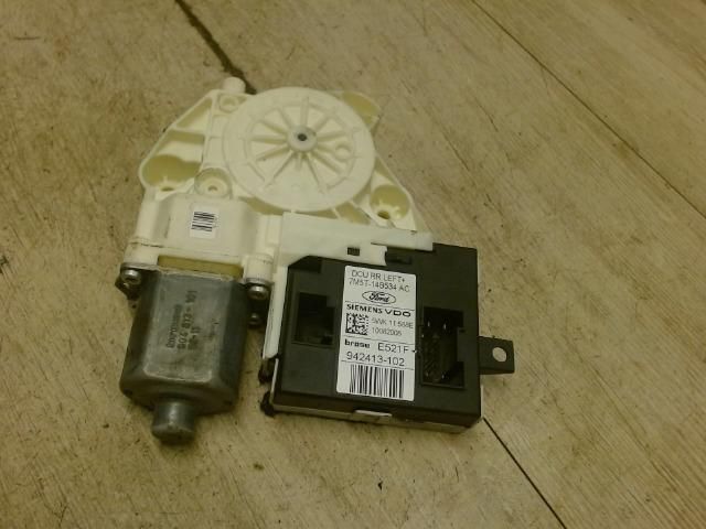 bontott FORD FOCUS II Bal hátsó Ablakemelő Motor