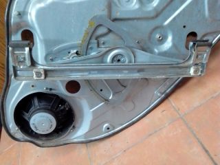 bontott FORD FOCUS II Bal hátsó Ablakemelő Szerkezet (Mechanikus)