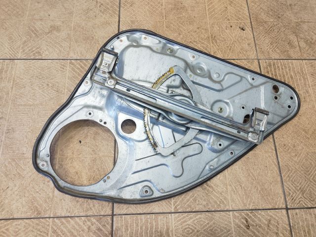bontott FORD FOCUS II Bal hátsó Ablakemelő Szerkezet (Mechanikus)